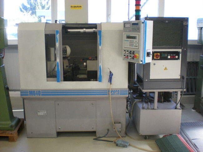 Frontansicht der Monnier & Zahner M640  Maschine