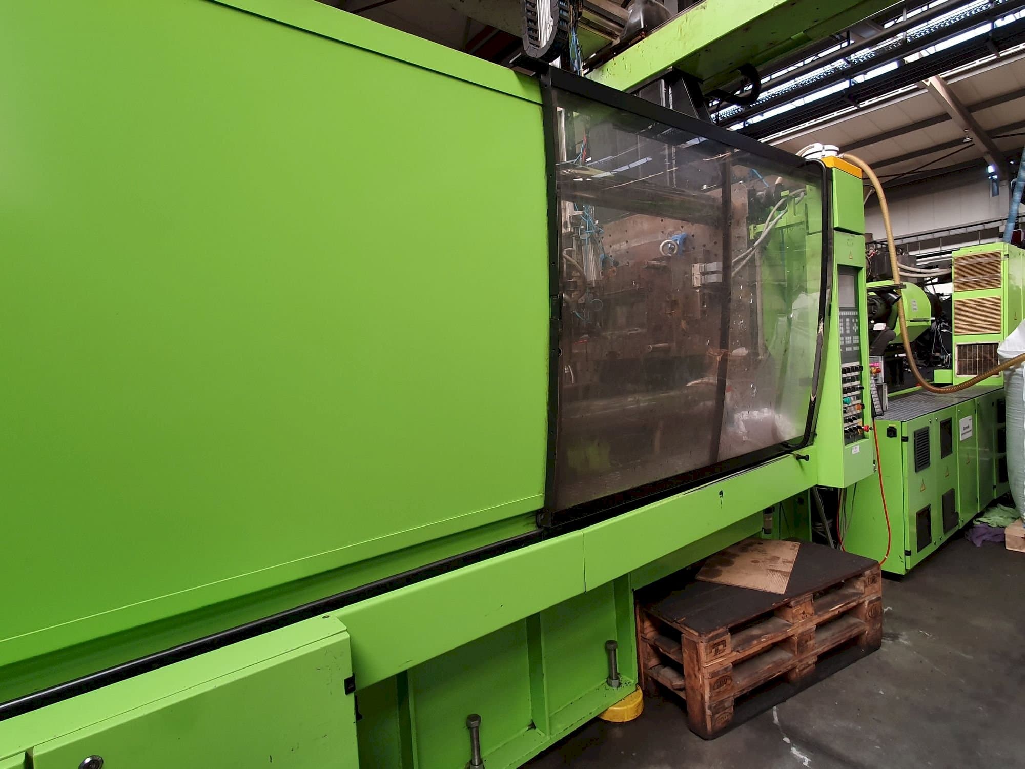 Frontansicht der ENGEL ES 4550/550 KSL  Maschine