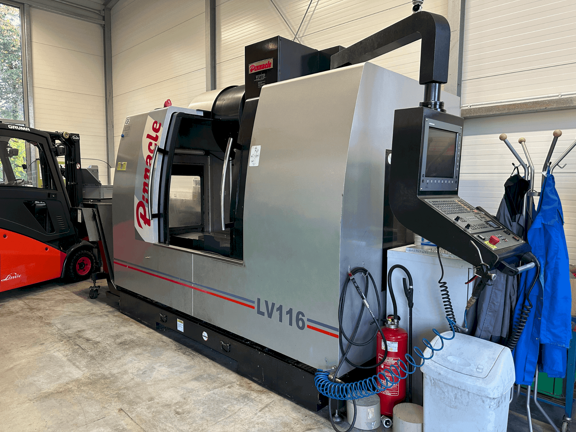 Frontansicht der Pinnacle LV116  Maschine