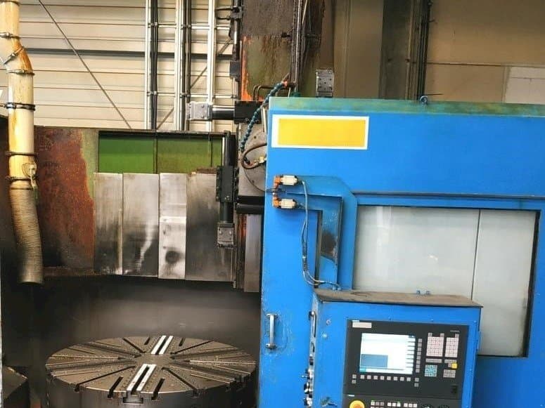 Frontansicht der Carnaghi AT 1400  Maschine