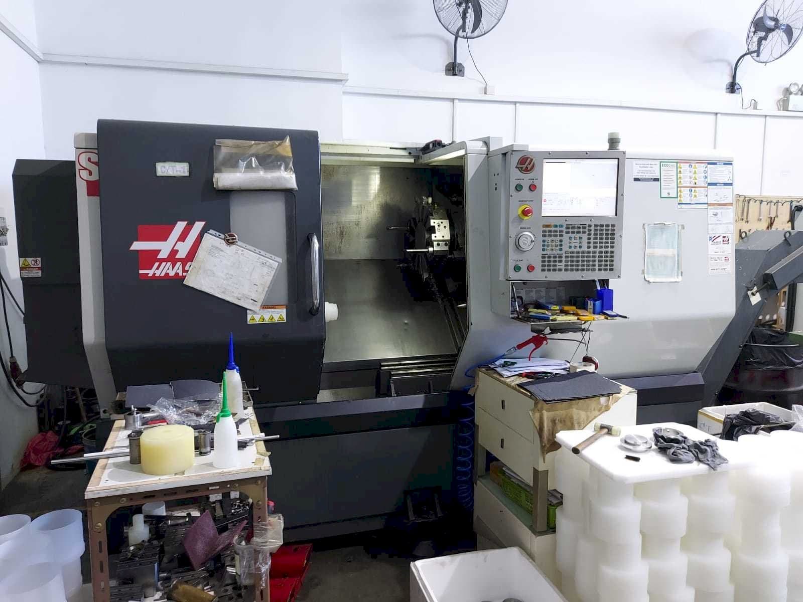 Frontansicht der HAAS ST-30  Maschine