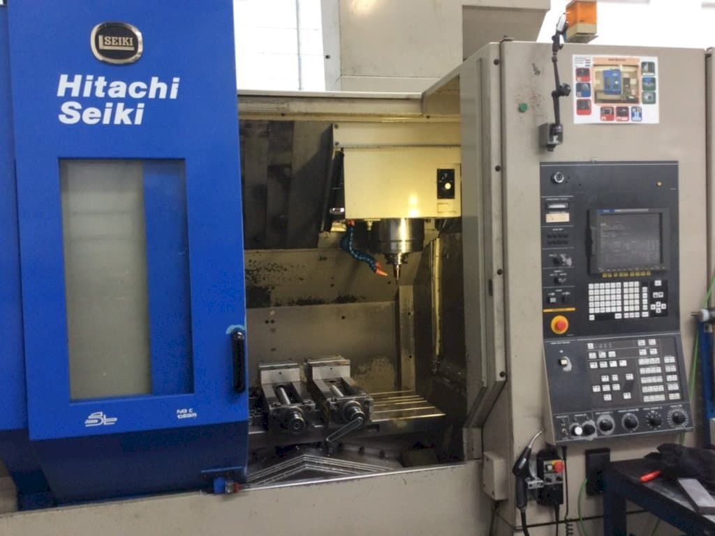 Frontansicht der HITACHI SEIKI VS50  Maschine