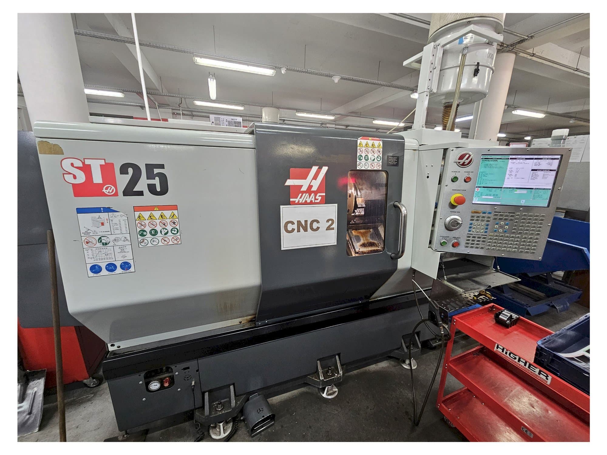 Frontansicht der HAAS ST-25  Maschine