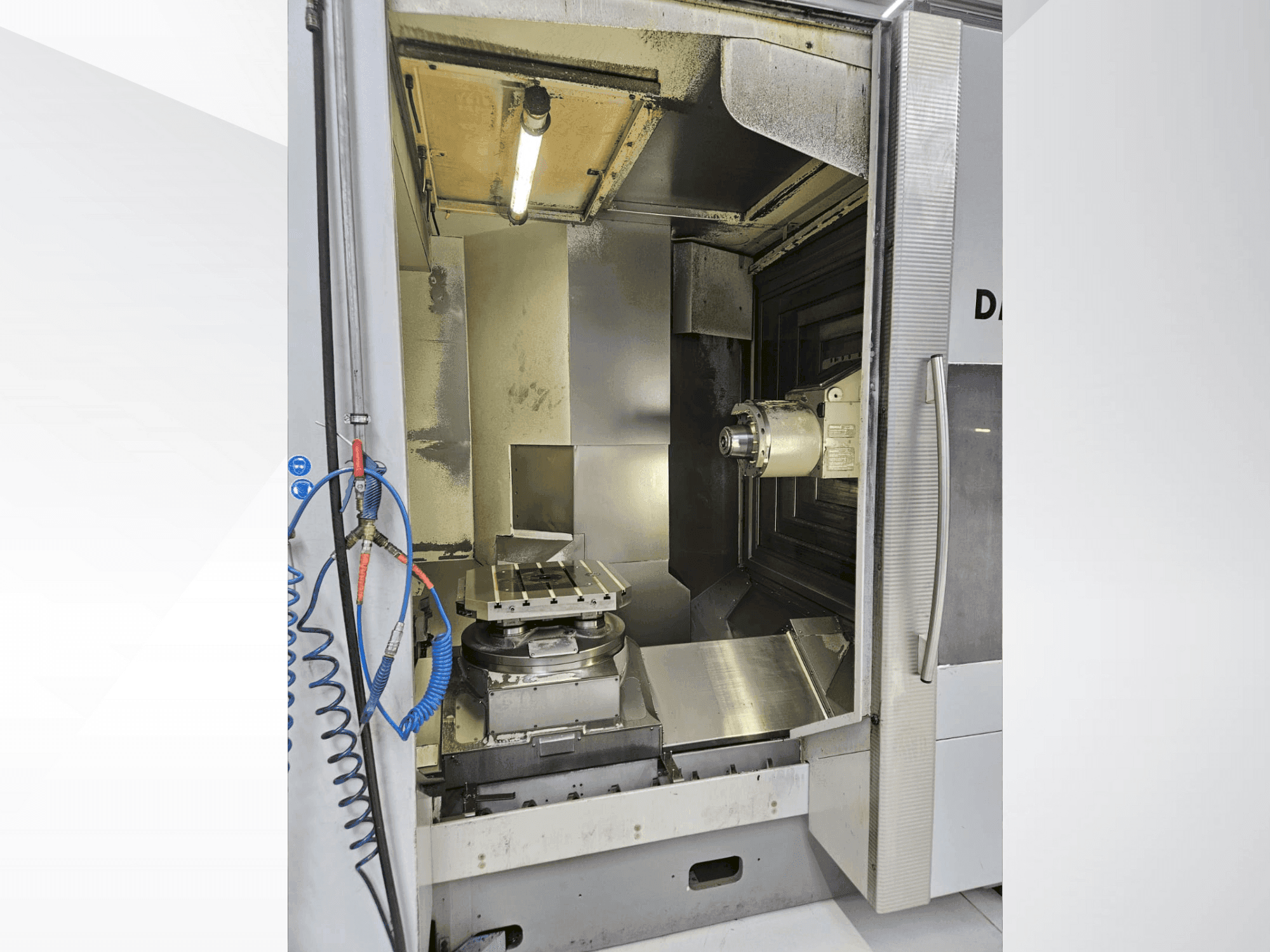 Frontansicht der DECKEL MAHO DMC 70H duoBlock  Maschine