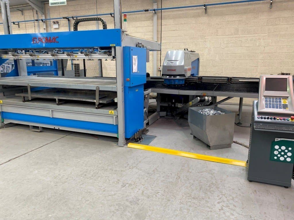 Frontansicht der Euromac MTX Flex 12 Hybrid  Maschine