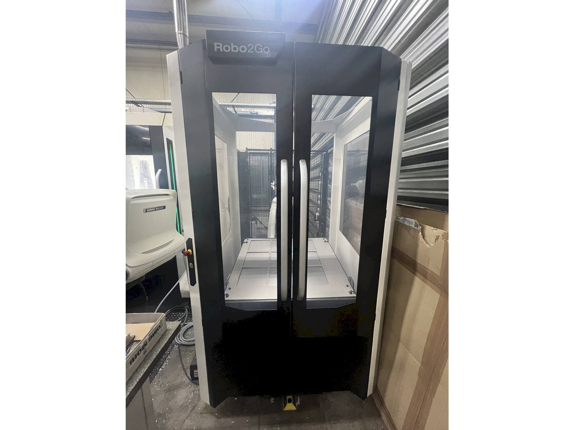 Frontansicht der DMG Robo2Go  Maschine