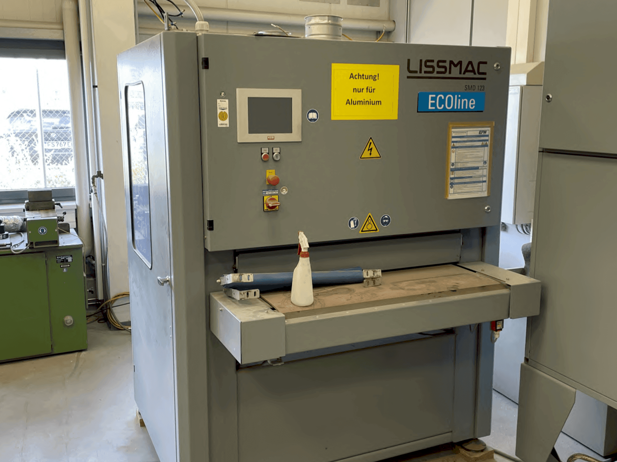 Frontansicht der LISSMAC SMD 123 RE  Maschine