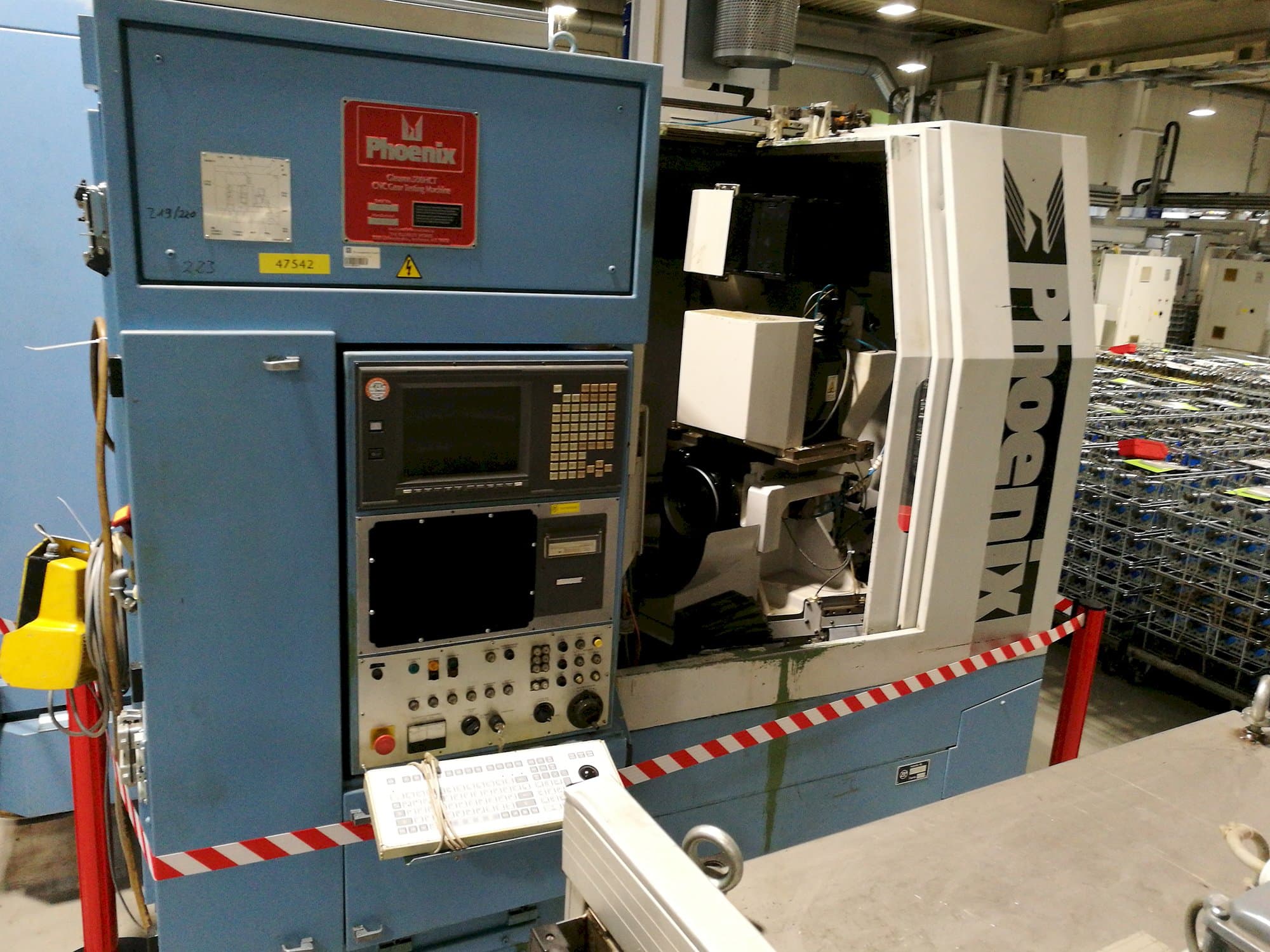 Linke Ansicht der Gleason Phoenix 500 HCT Maschine