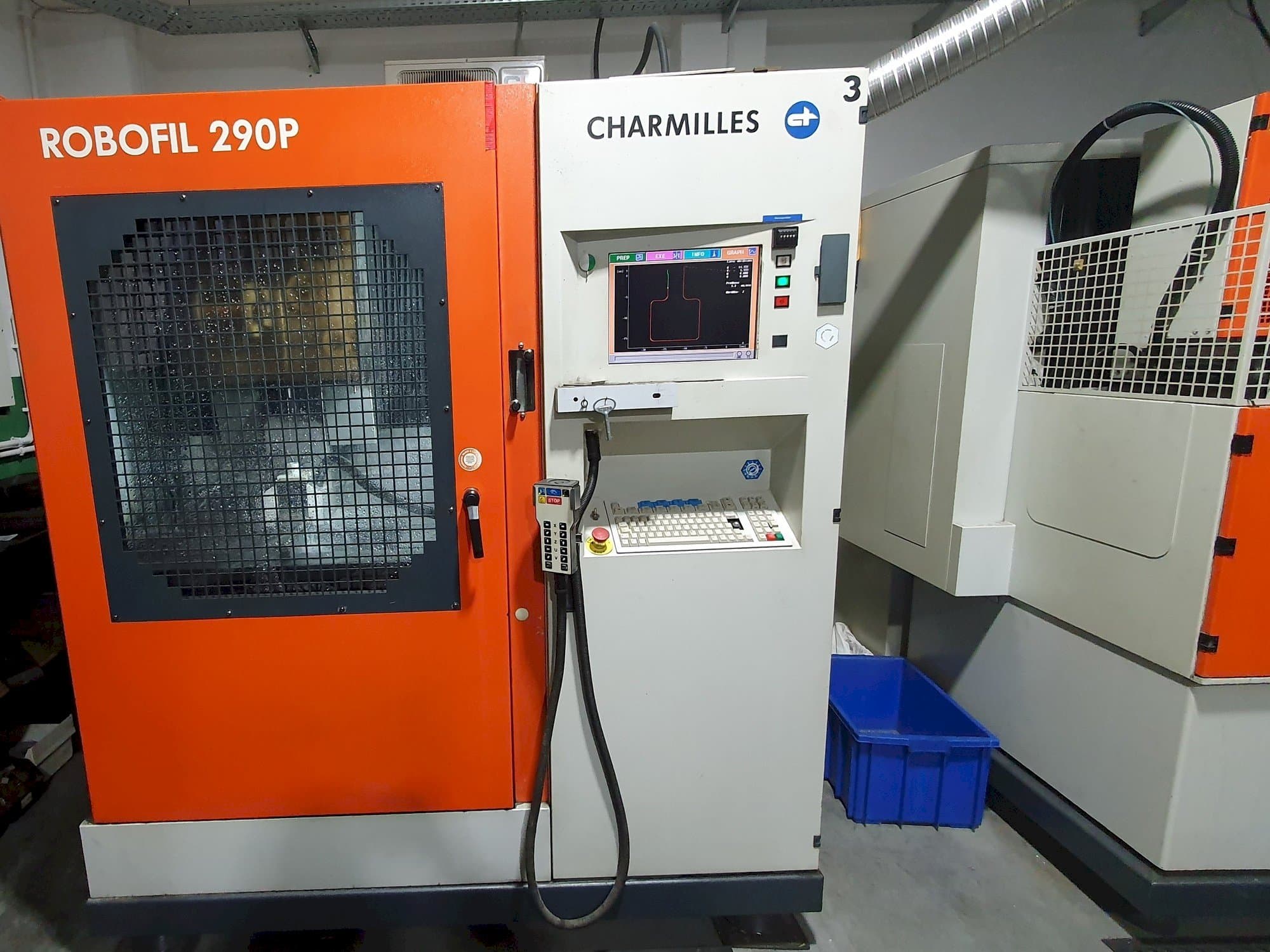 Frontansicht der CHARMILLES Robofil 290P  Maschine