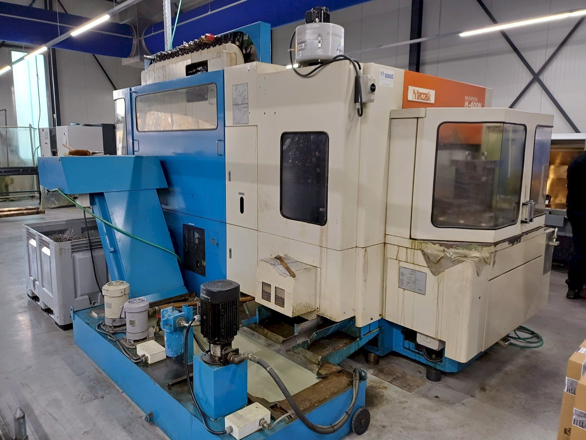 Frontansicht der Mazak H400N  Maschine