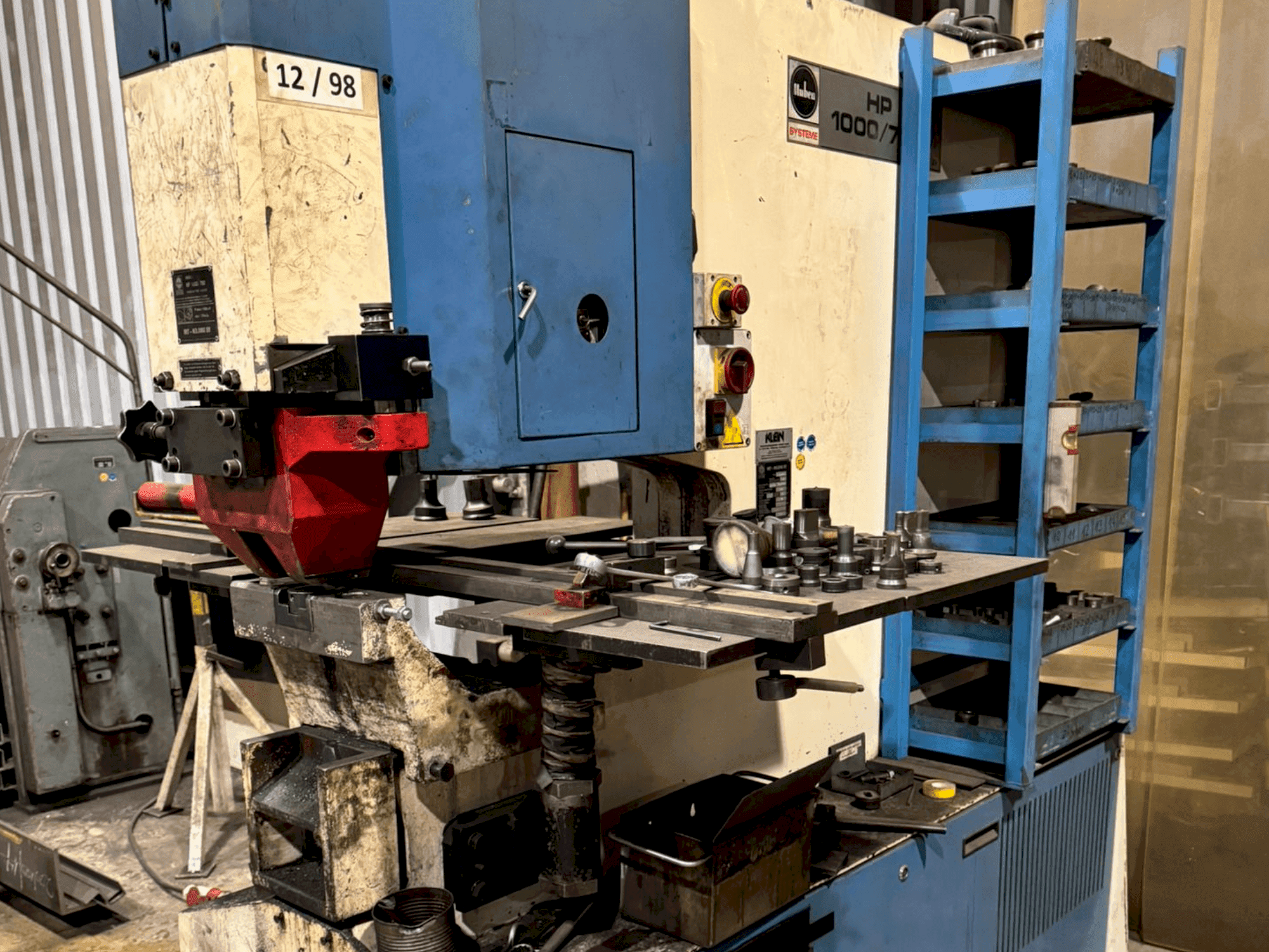 Frontansicht der KLEIN HP 1000/760  Maschine