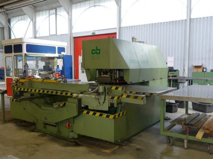 Frontansicht der Behrens CB 25/1250  Maschine