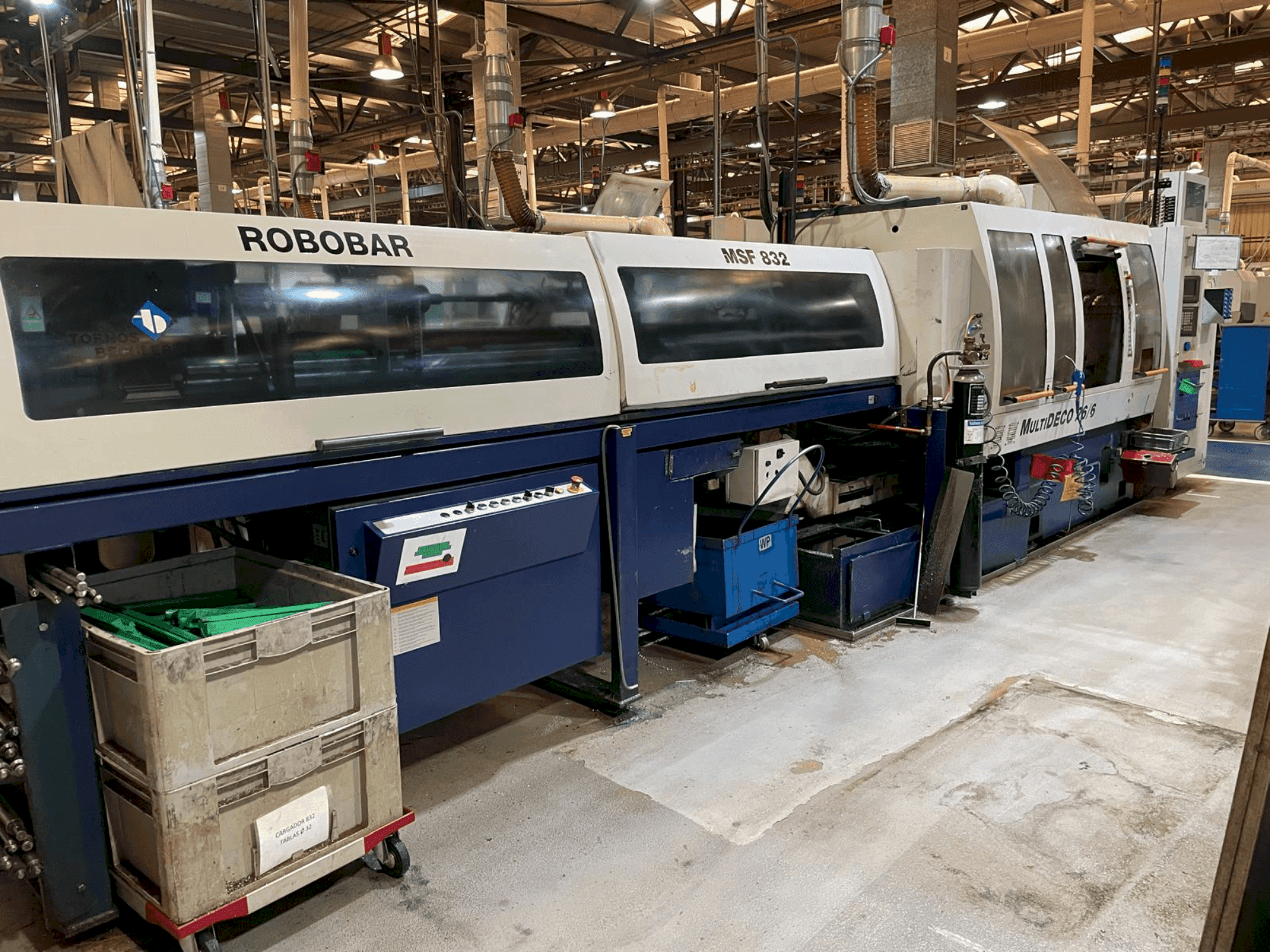 Frontansicht der Tornos-Bechler MultiDeco 26-6  Maschine