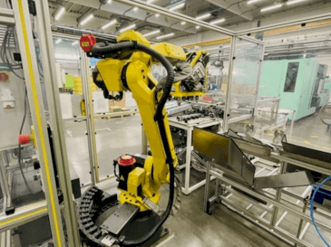 Frontansicht der FANUC M-20ia 35M  Maschine