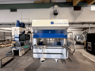 Frontansicht der TRUMPF TrumaBend V85S  Maschine