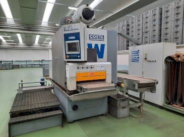 Frontansicht der Costa CCCC 600  Maschine