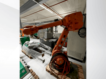 Frontansicht der ABB IRB 4600  Maschine