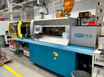 Frontansicht der BOY 55A  Maschine