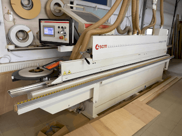 Frontansicht der SCM OLIMPIC K 560  Maschine