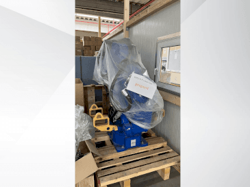 Frontansicht der Yaskawa GP180  Maschine