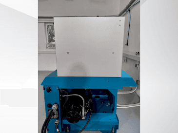Frontansicht der BOY 50 E  Maschine