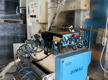 Frontansicht der SEYI SN1-110  Maschine