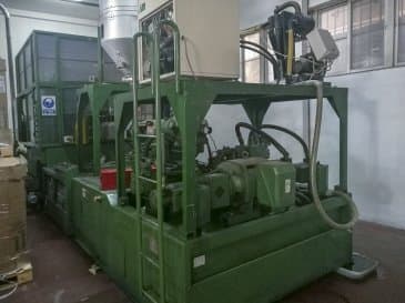 Rechte Ansicht der NISSEI ASB 650 NHII Maschine