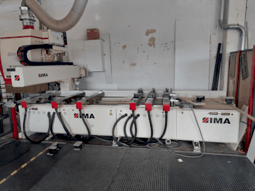 Frontansicht der IMA BIMA 310 120/300  Maschine