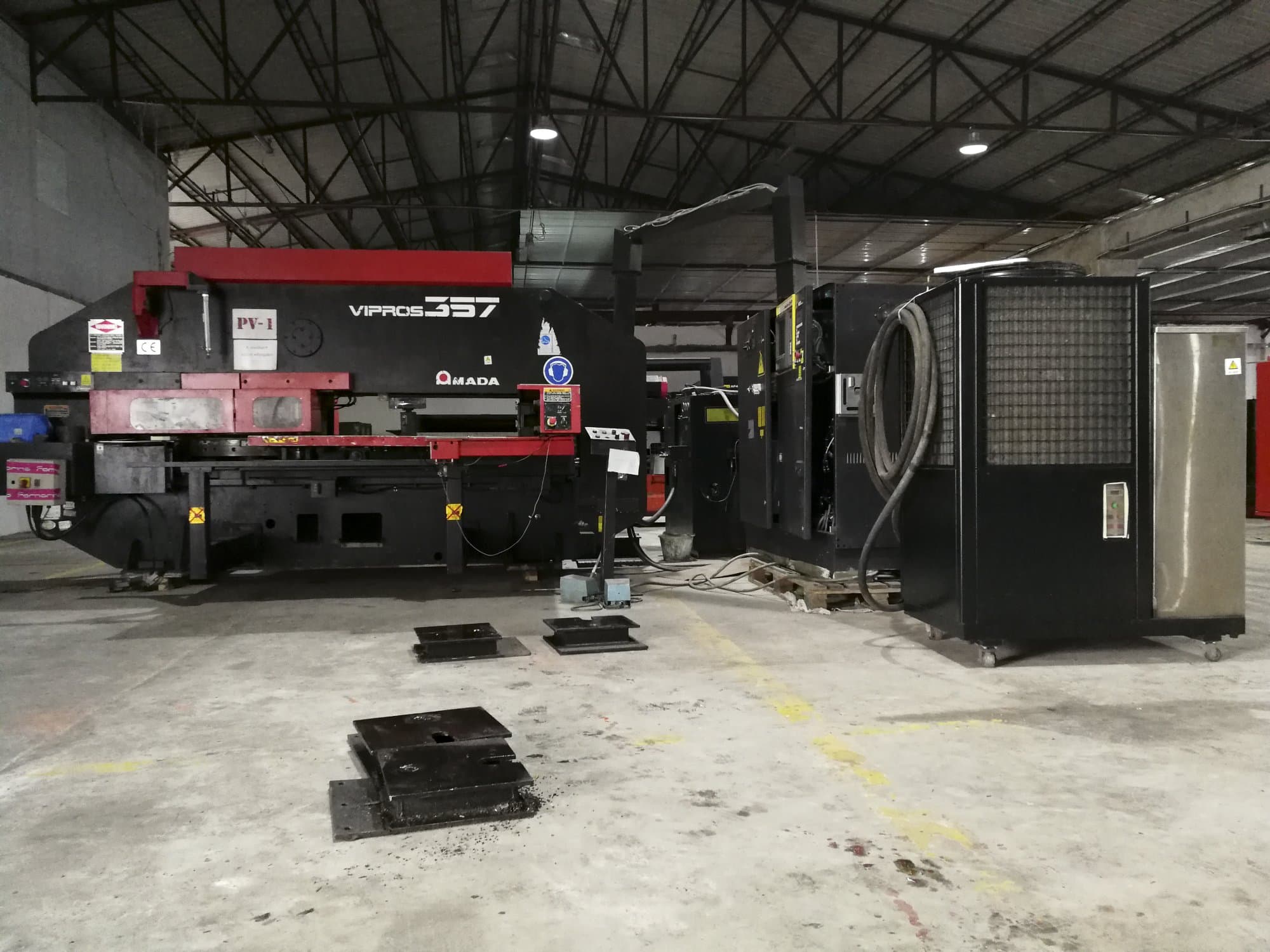 Frontanschit 1 der AMADA Vipros 357 Maschine