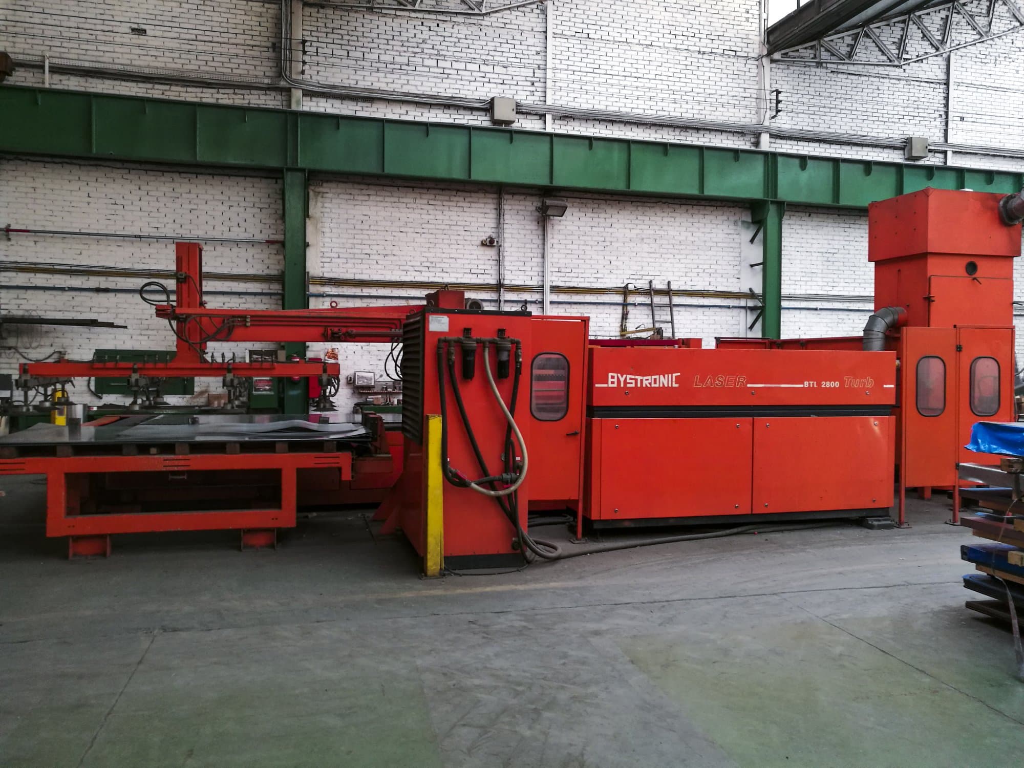 Frontansicht der Bystronic Bystar 3015 BTL 2800 Maschine
