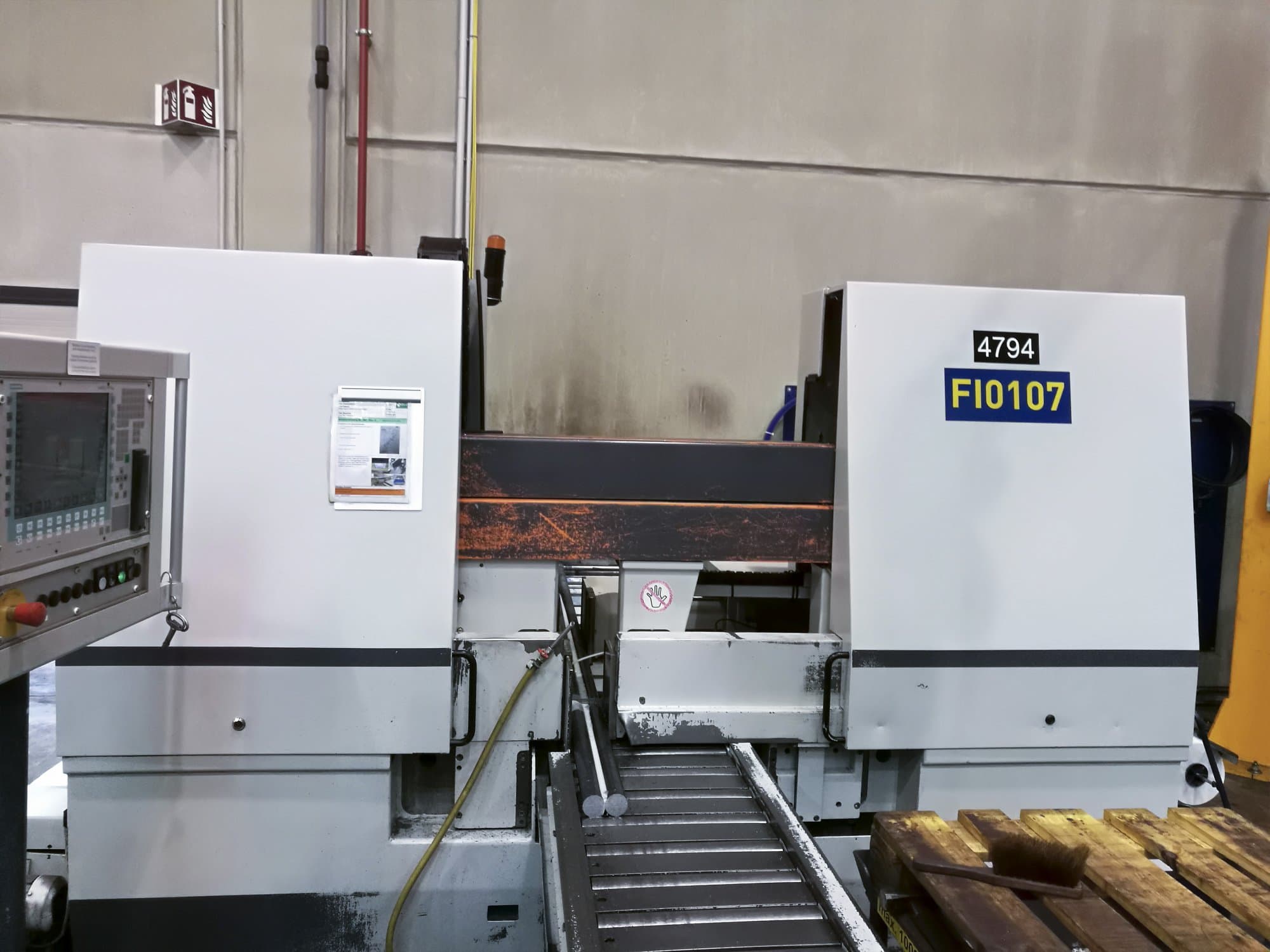 Frontansicht der KASTO KASTOtec A 3 Maschine