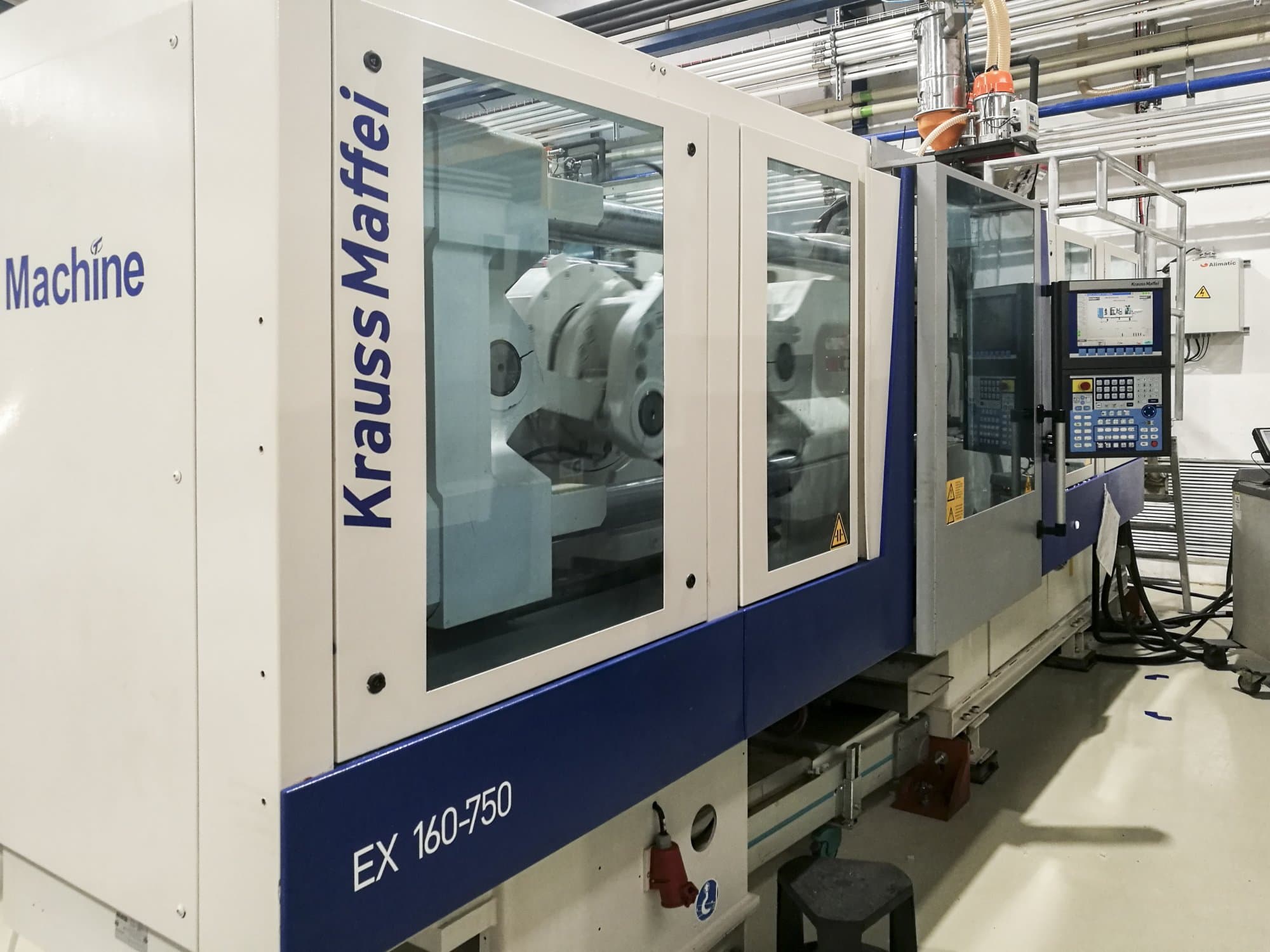 Linke Ansicht der Krauss Maffei 160-750 EX Maschine