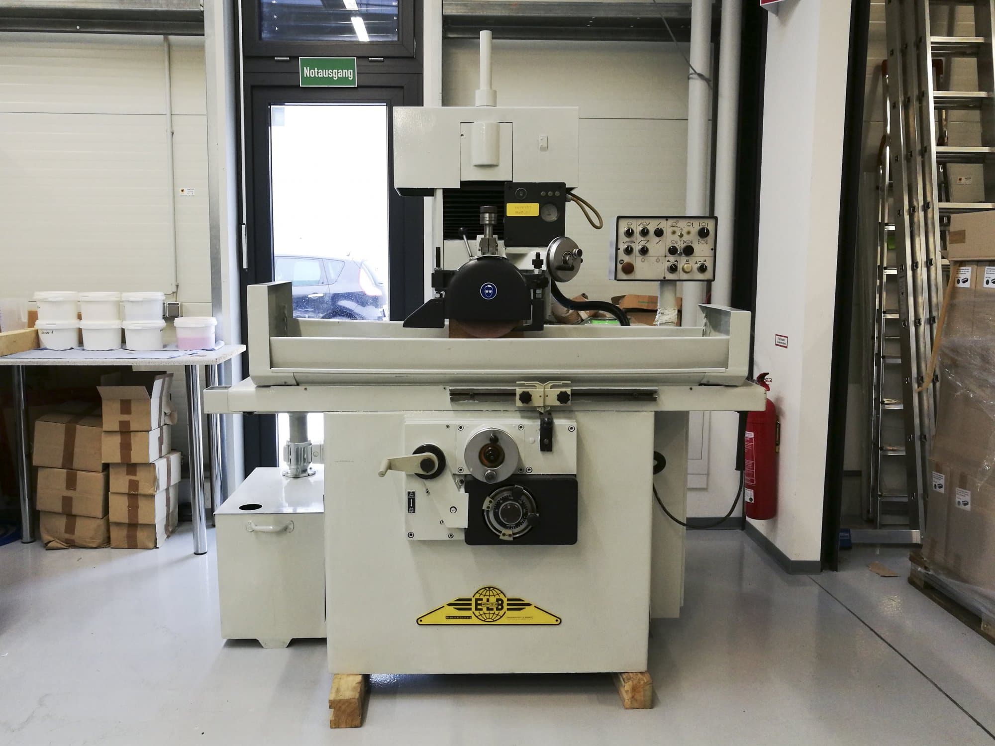 Frontansicht der ELB Amb. 5/2 VAI-Z Maschine