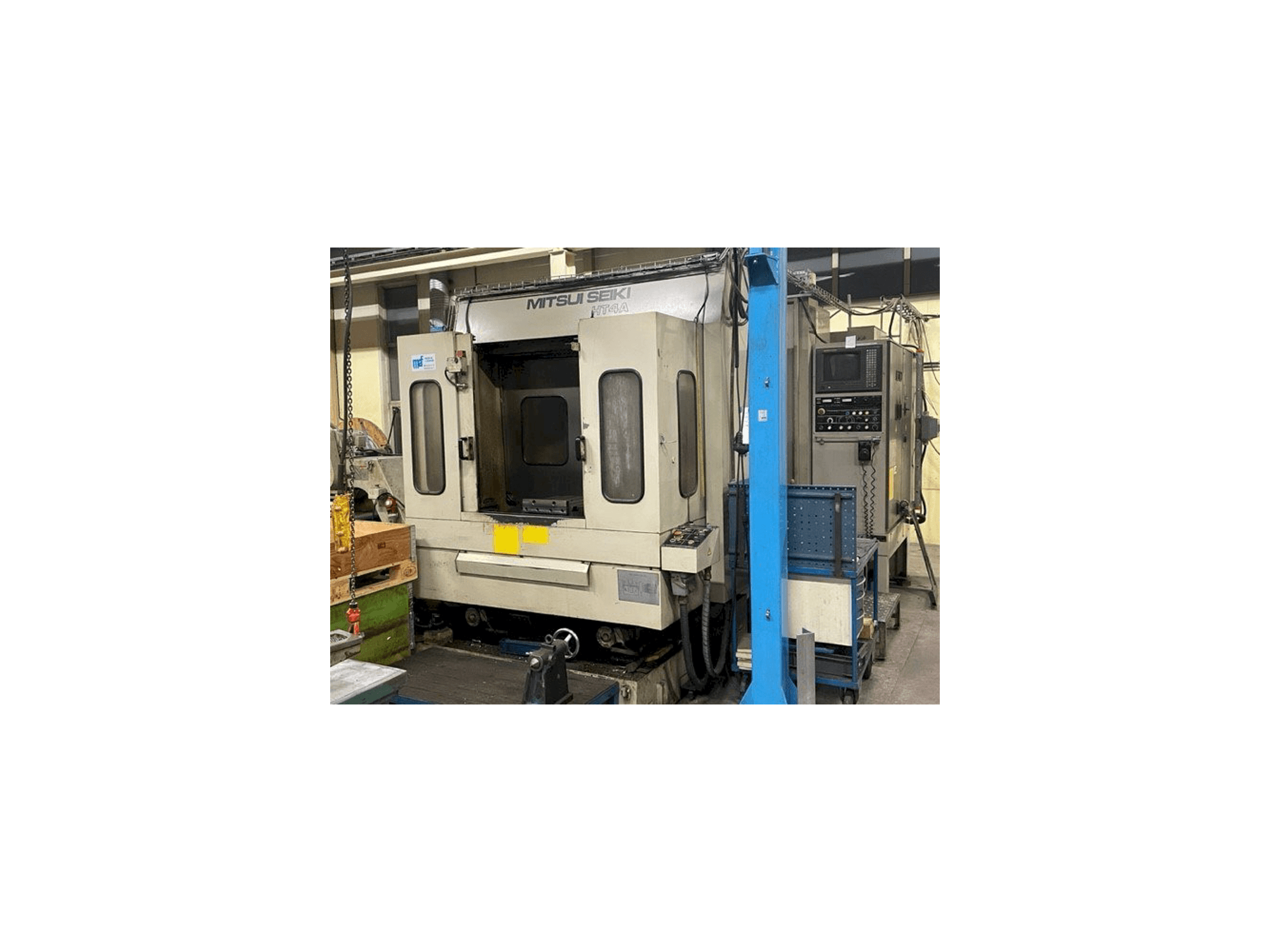 Frontansicht der Mitsui Seiki HT4A Maschine