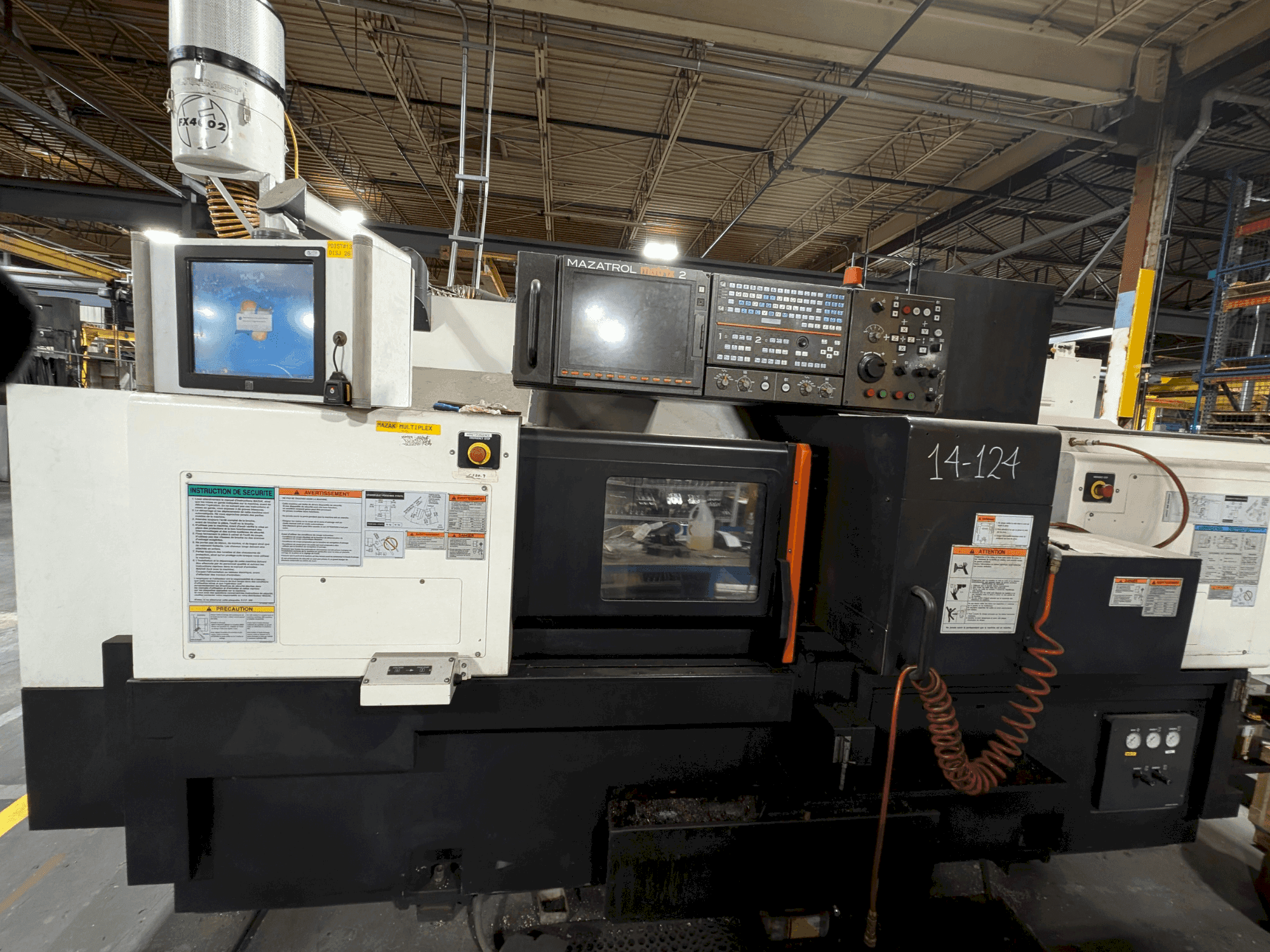 Frontansicht der Mazak Multiplex 6300-II Y Maschine