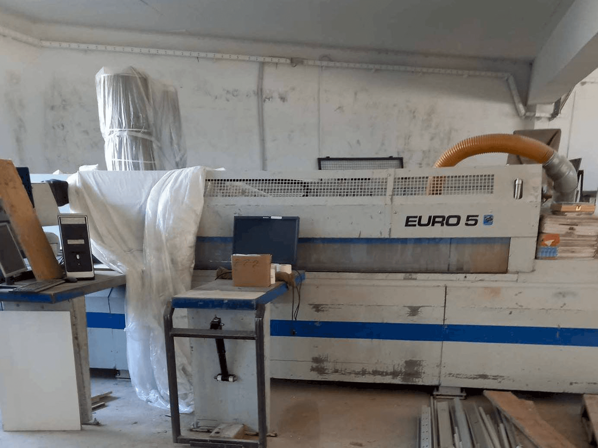 Frontansicht der PANHANS EURO 5 Maschine