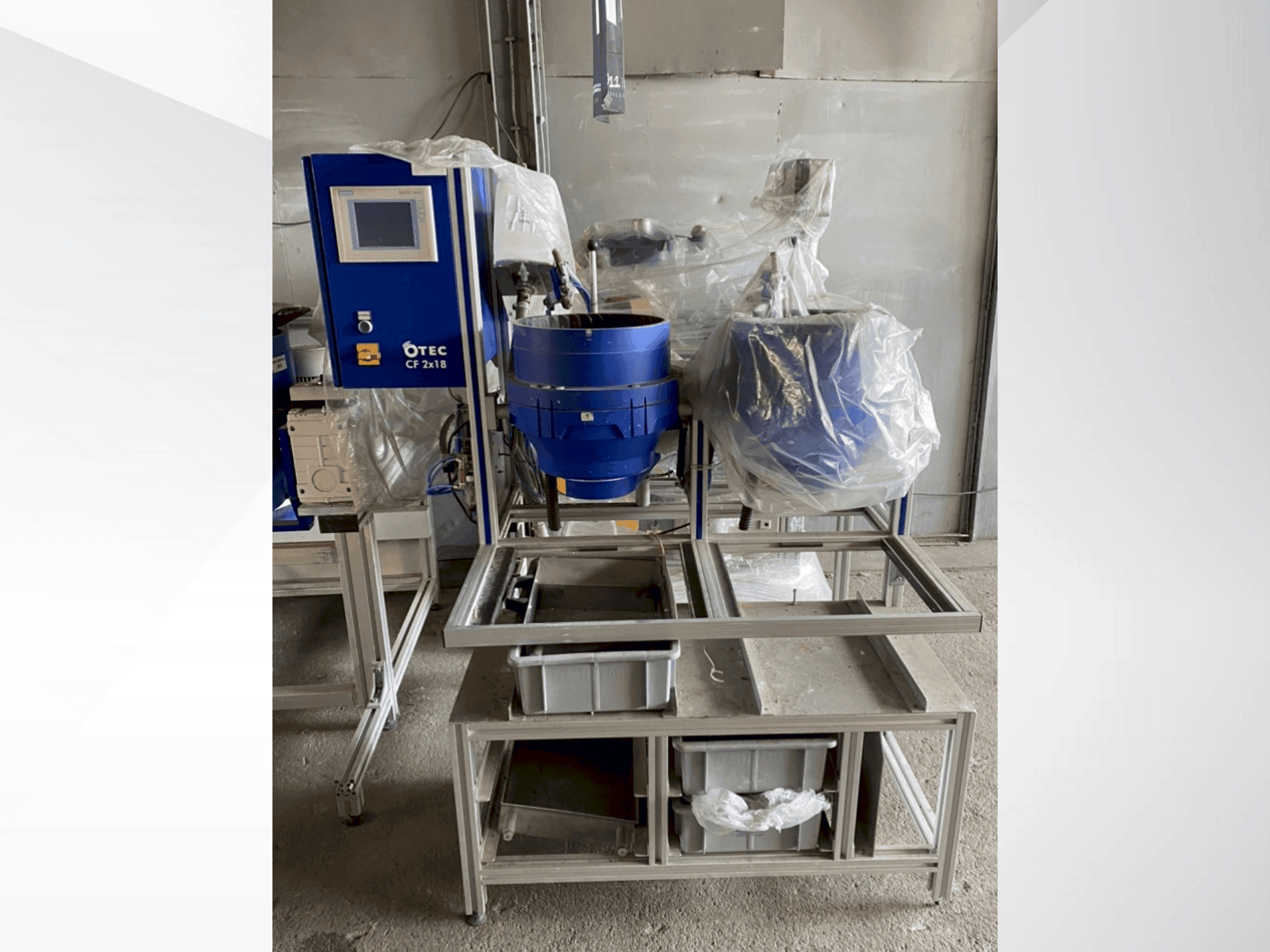 Frontansicht der OTEC CF 2x 18 Maschine