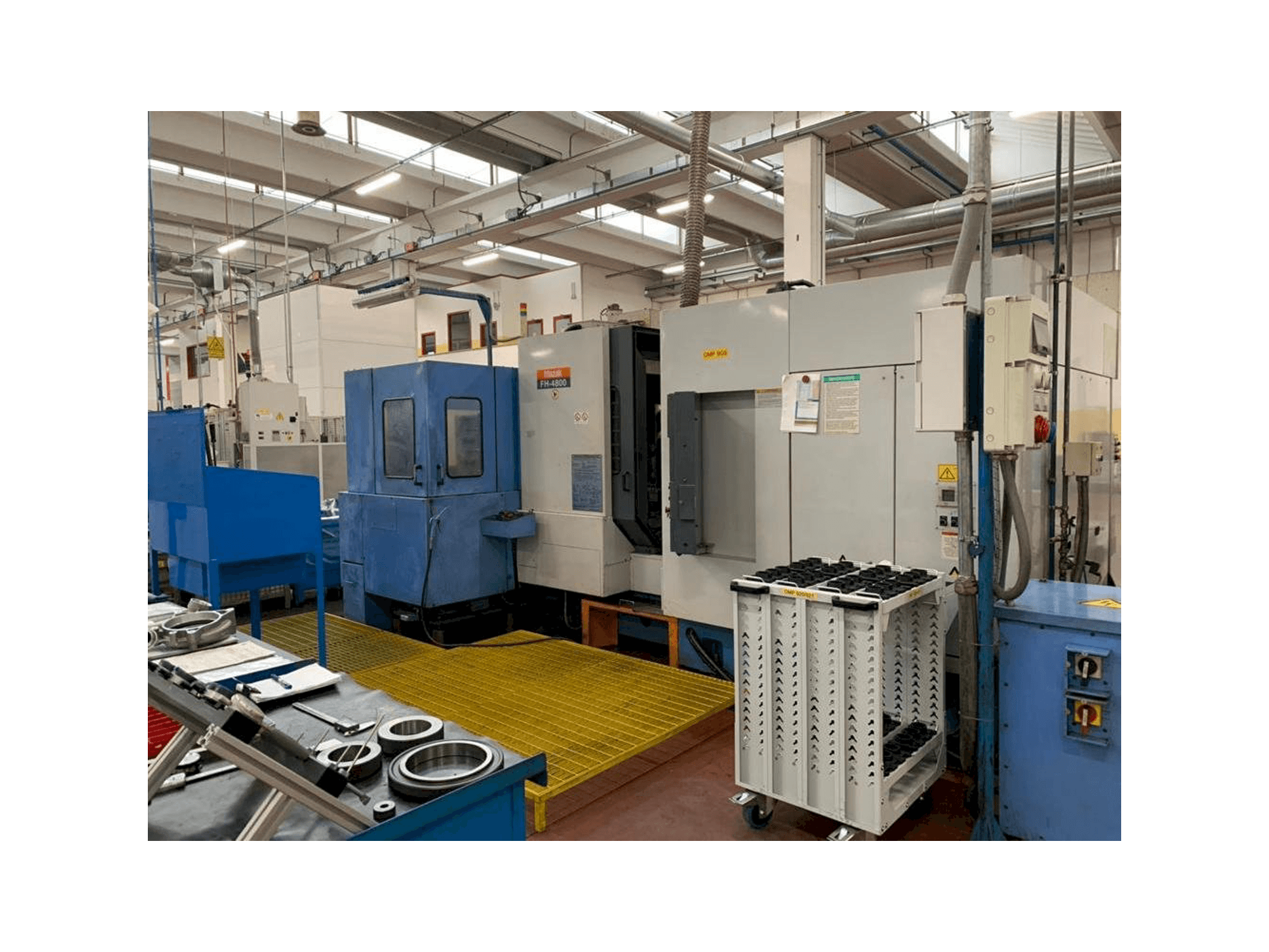 Frontansicht der Mazak FH-4800 Maschine