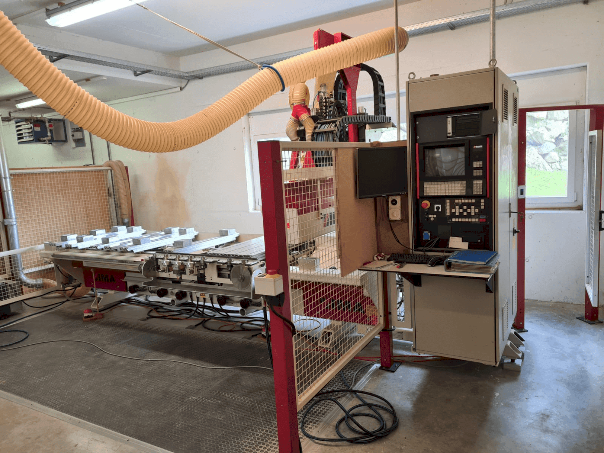 Frontansicht der IMA BIMA 310 120/300 Maschine