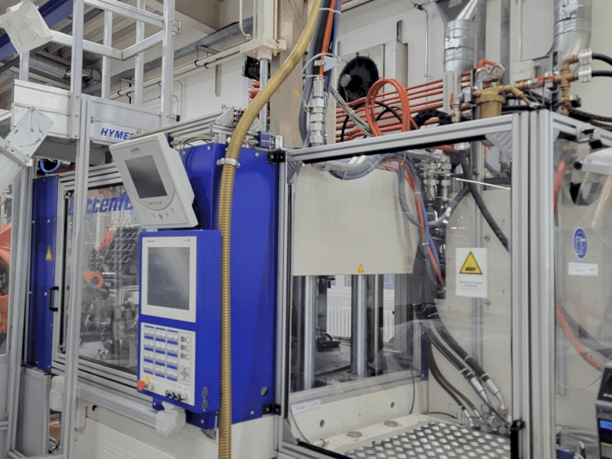 Frontansicht der Battenfeld VM 150/750V R1520 UNIGLOG B6S Maschine