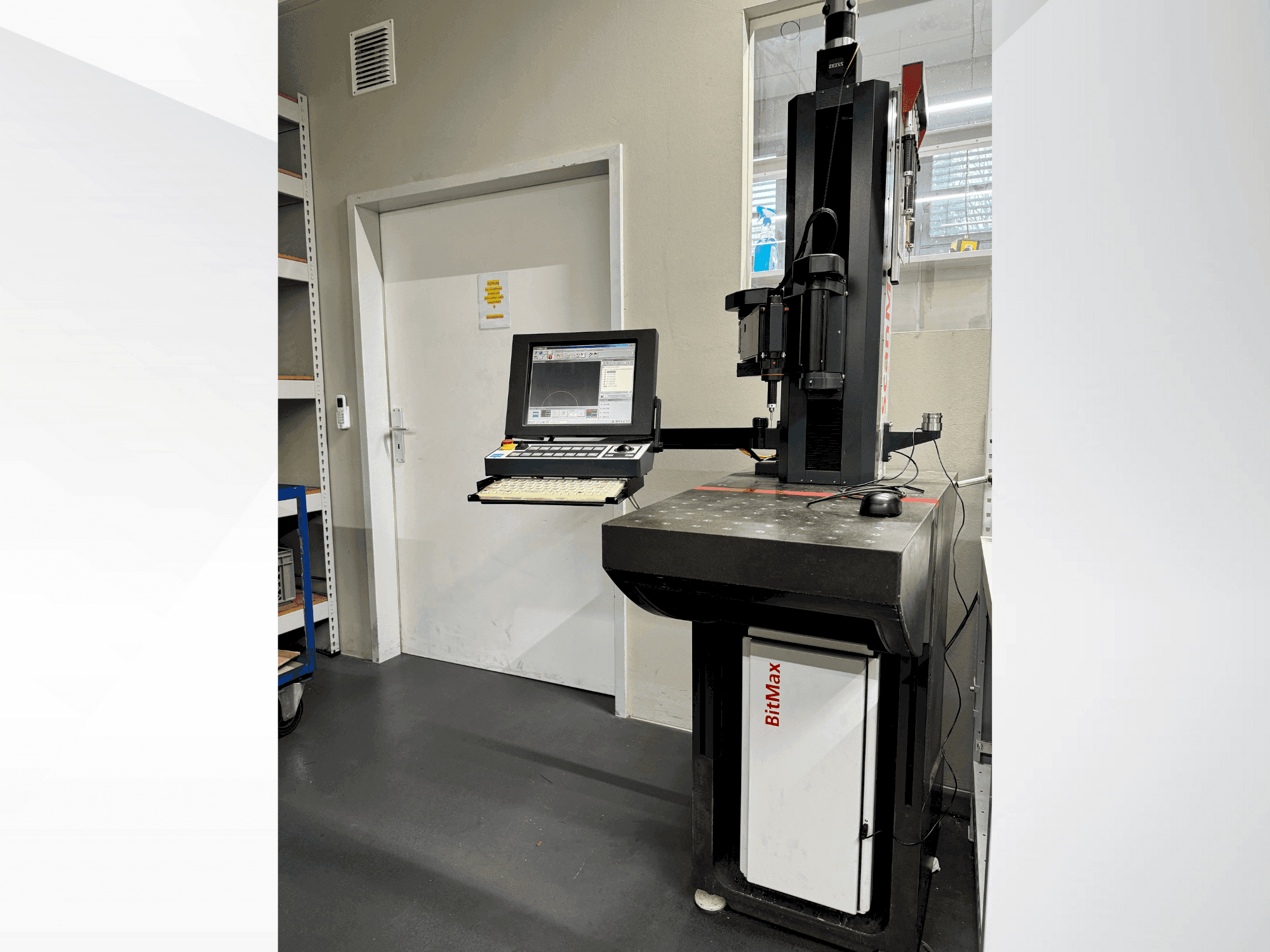 Frontansicht der ZEISS ScanMax G32001-9906-000 Maschine