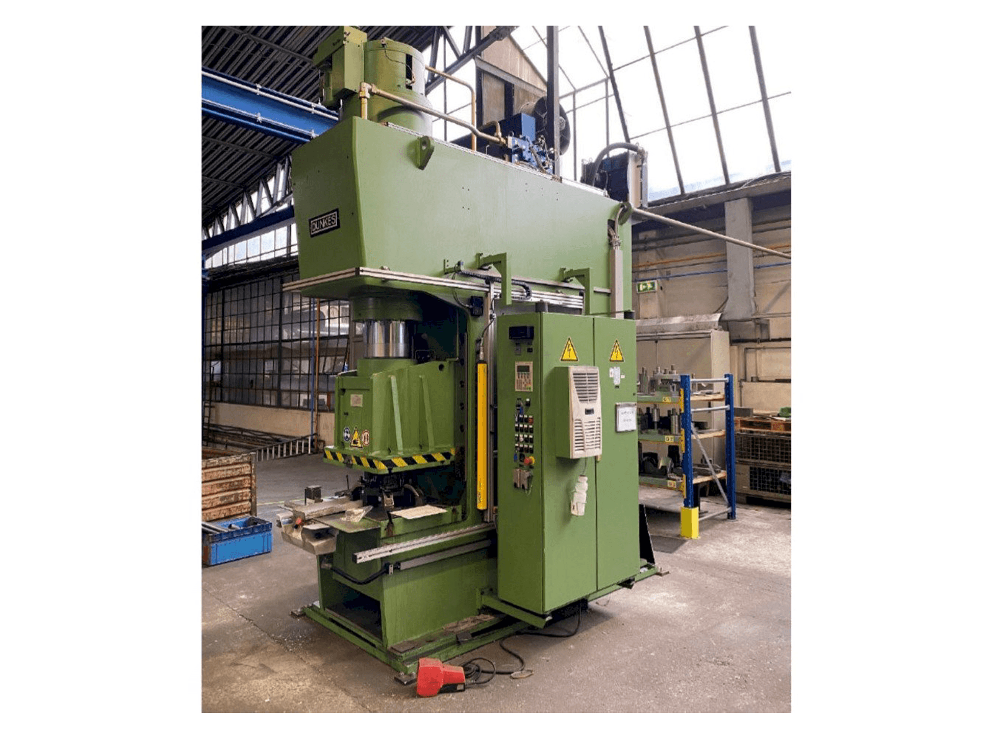 Frontansicht der Dunkes HZS 160 Maschine