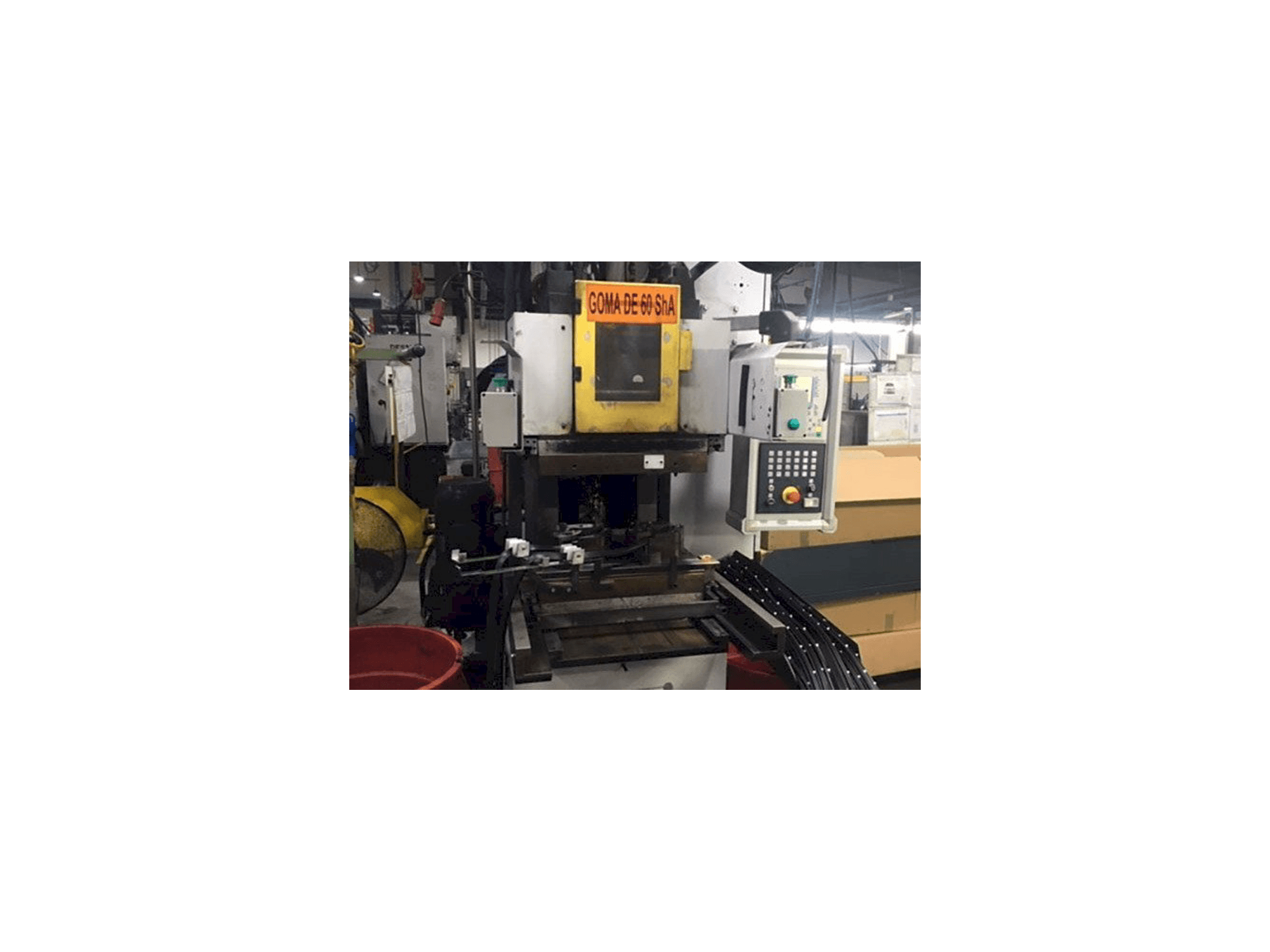 Frontansicht der Kloeckner Desma 956.050 Z0 Maschine