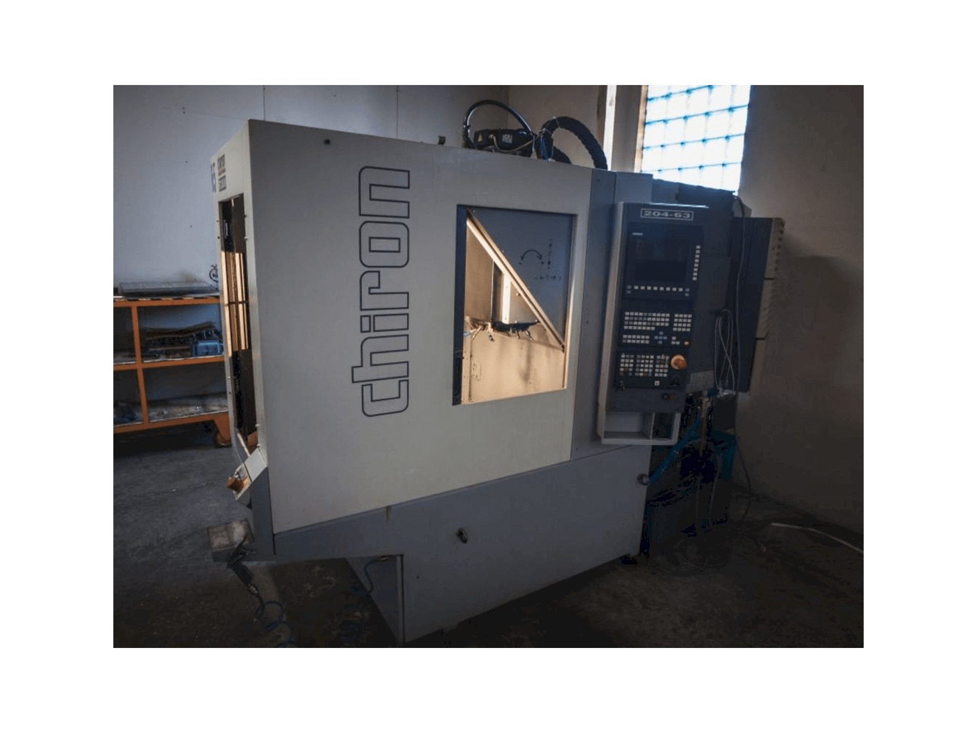 Frontansicht der CHIRON FZ 08 W Maschine