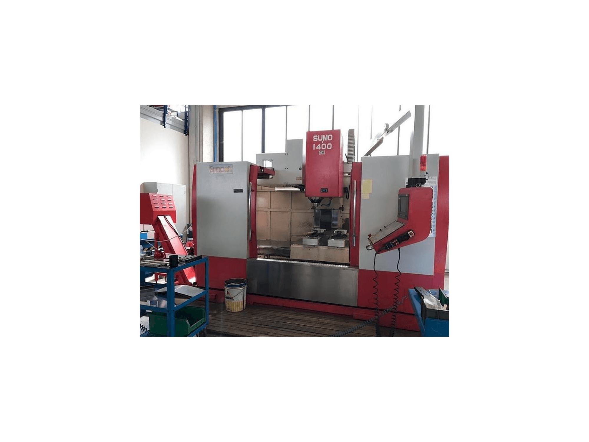 Frontansicht der Eumach SUMO 1400 Maschine