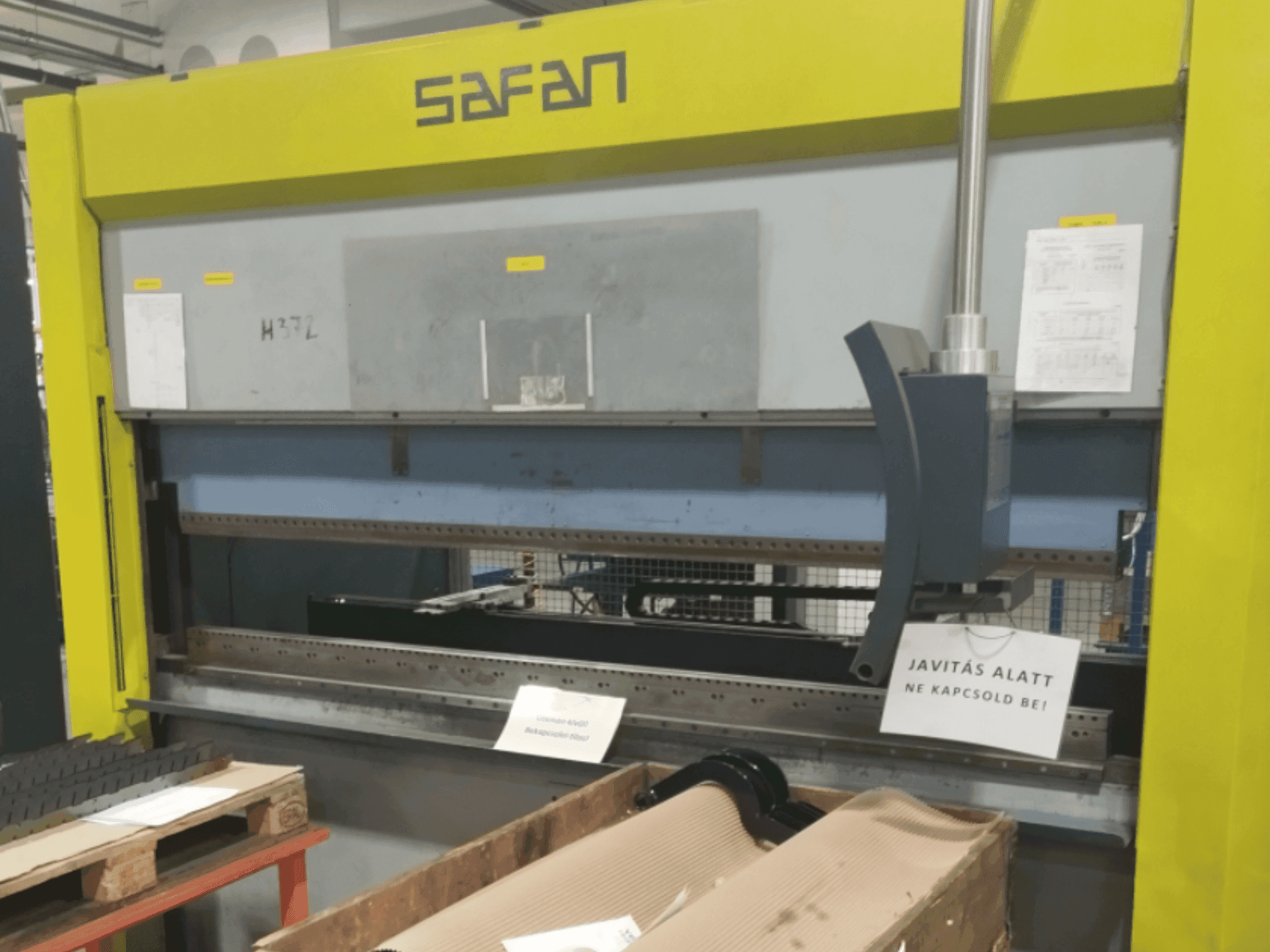 Frontansicht der Safan E-Brake 80-2550 TS 1 Maschine
