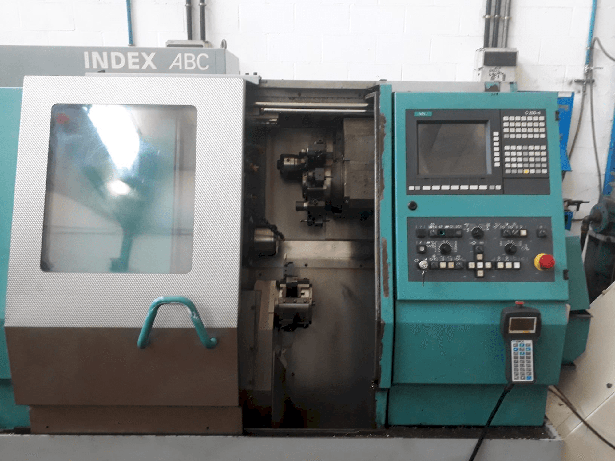 Frontansicht der Index ABC Maschine