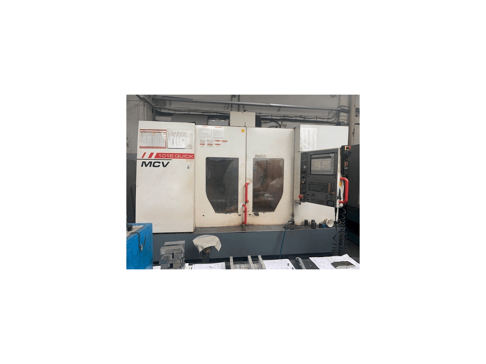 Frontansicht der KOVOSVIT MAS MCV 1016 Quick Maschine