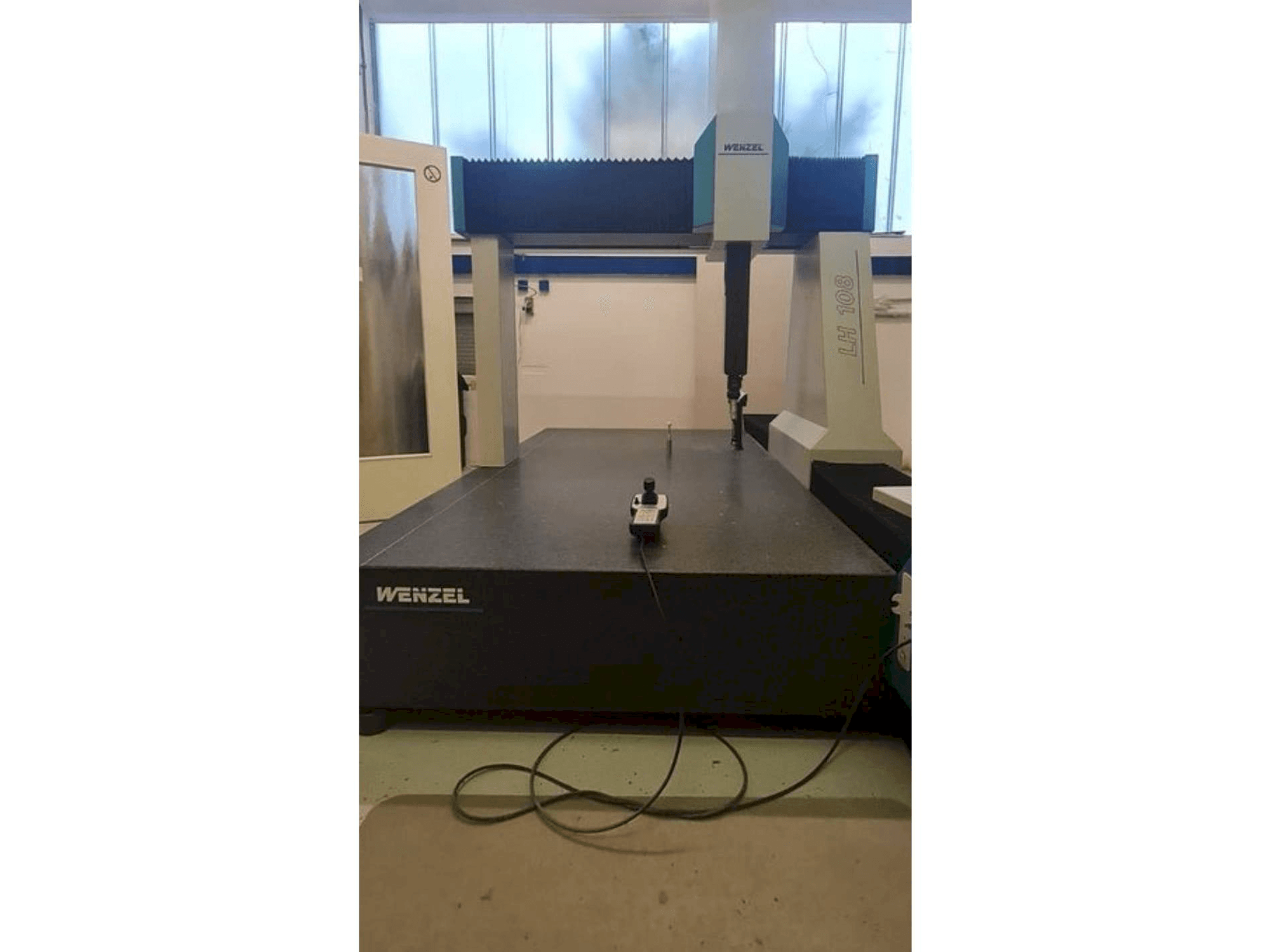 Frontansicht der Wenzel LH 108 Maschine