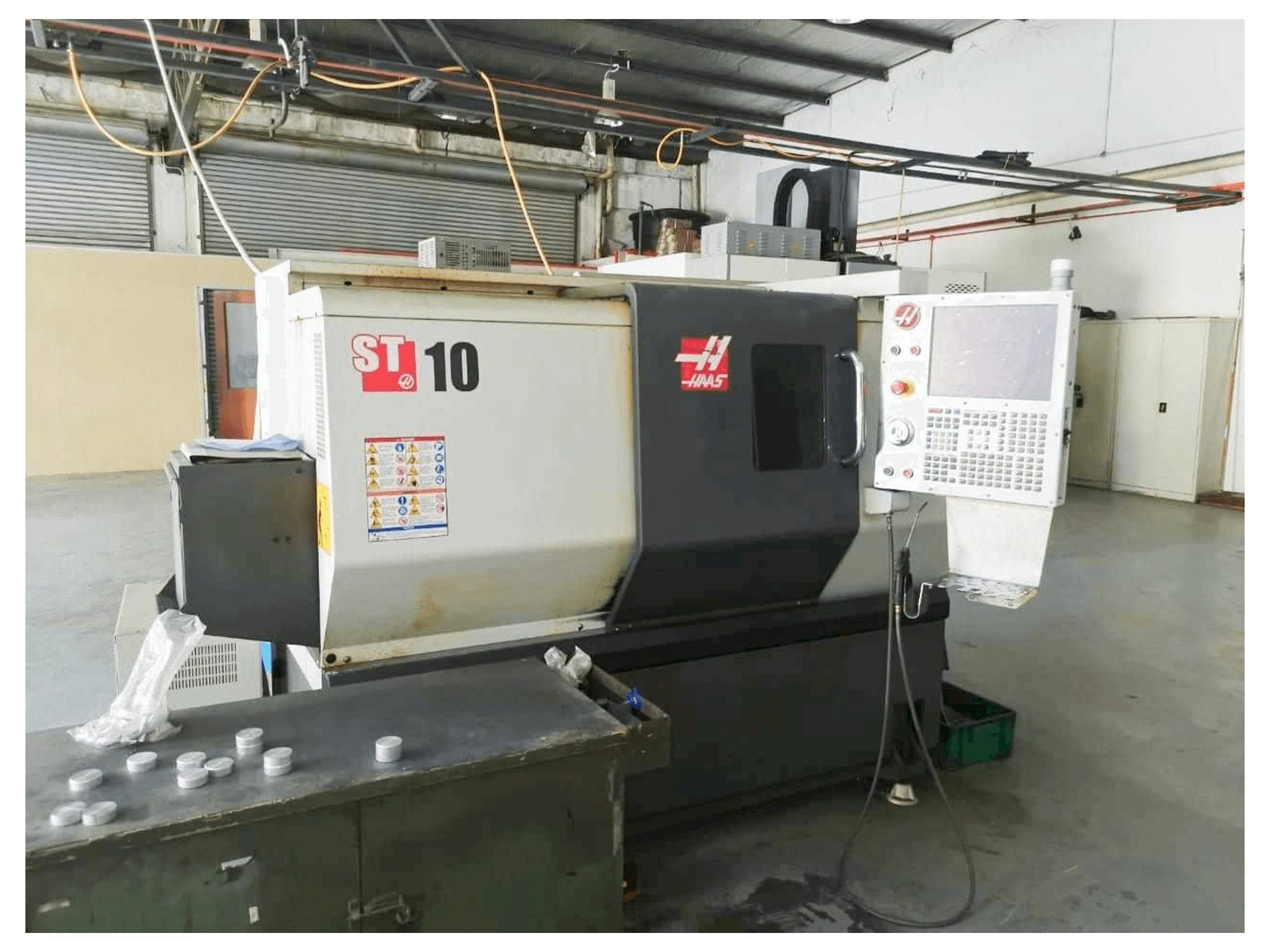 Frontansicht der HAAS ST-10 Maschine